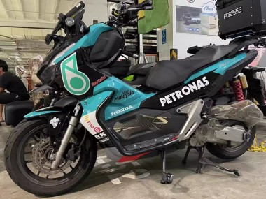 Beste Honda ADV150 Motorrad Verkleidung 2018-2021 - Blau Grun Rot Glanzendes Schwarz Petronas