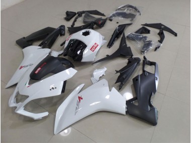 Beste RS4 50 125 2011-2018 Verkleidungen - Weiß Schwarz